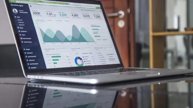 Analytics dashboard showing drift detection metrics
